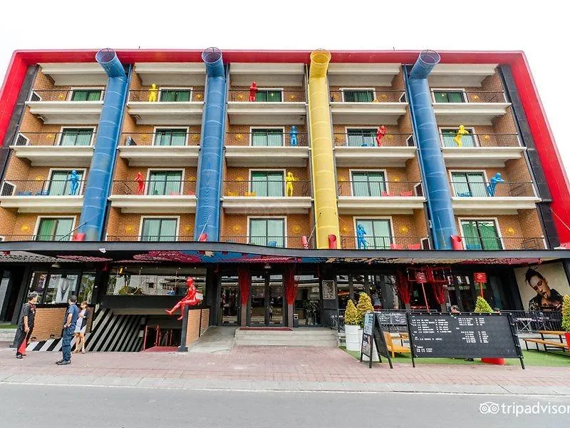 Viva Dash Hotel Seminyak 4*, Семиньяк Индонезия
