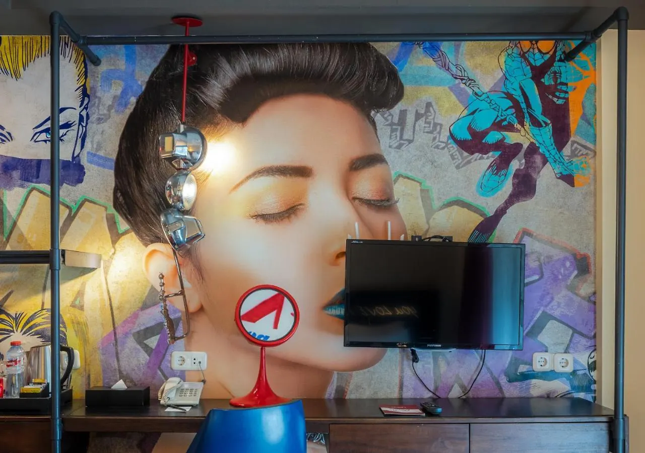 Viva Dash Hotel Seminyak 4*, Семиньяк Индонезия
