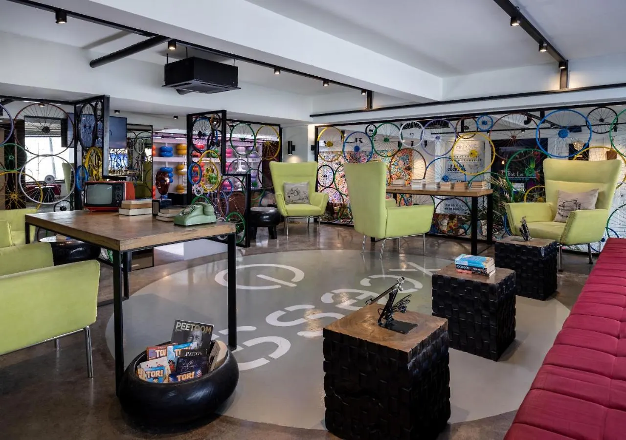Viva Dash Hotel Seminyak 4*, Семиньяк