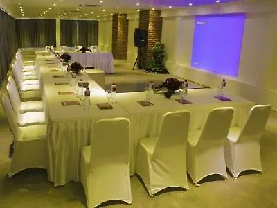 Viva Dash Hotel Seminyak Индонезия